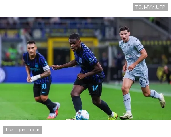 国米锋霸劳塔罗闪耀赛场,球迷热议其未来巨星之路 国米锋霸劳塔罗闪耀赛场,球迷热议其未来巨星之路