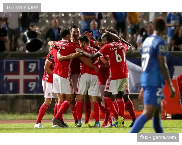 阿什拉夫欧战助攻总数突破千记,表现稳健开启新征程