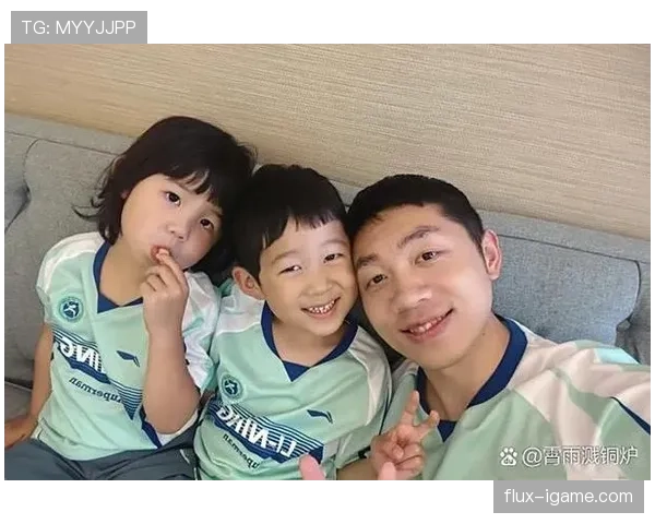 许昕台上拼得像个上班族，私下更新倒像刚发工资的富二代